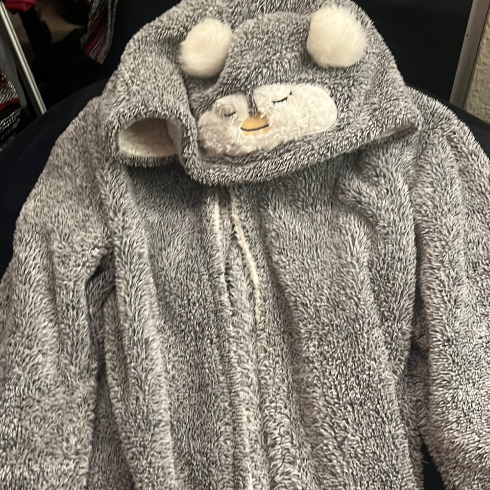 Women’s robe